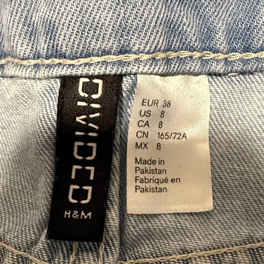 H&M Light Blue Denim Mini Skirt - Picture 2 of 4